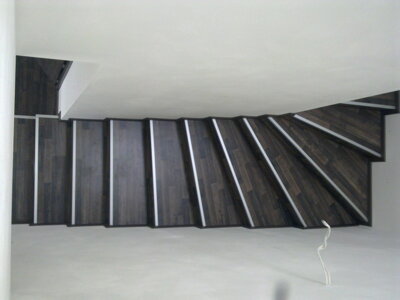 hp trade schody 025