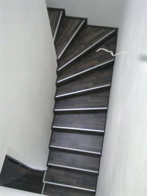 hp trade schody 026
