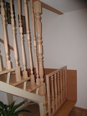 hp trade schody 070